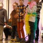 In der Kirche (vergrößerte Bildansicht wird geöffnet)