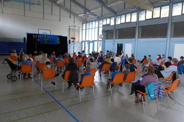 Teuteburger Puppenbühne zu Gast bei uns in der Schule.