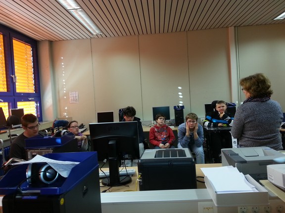 Vorbesprechung im Computerraum