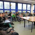 In der großen Runde (vergrößerte Bildansicht wird geöffnet)