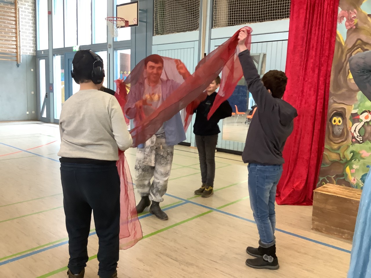 Die Schüler dürften  mitspielen!