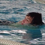Justin schwimmt 50 m Freistil (vergrößerte Bildansicht wird geöffnet)