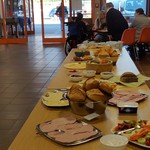 das Buffet (vergrößerte Bildansicht wird geöffnet)